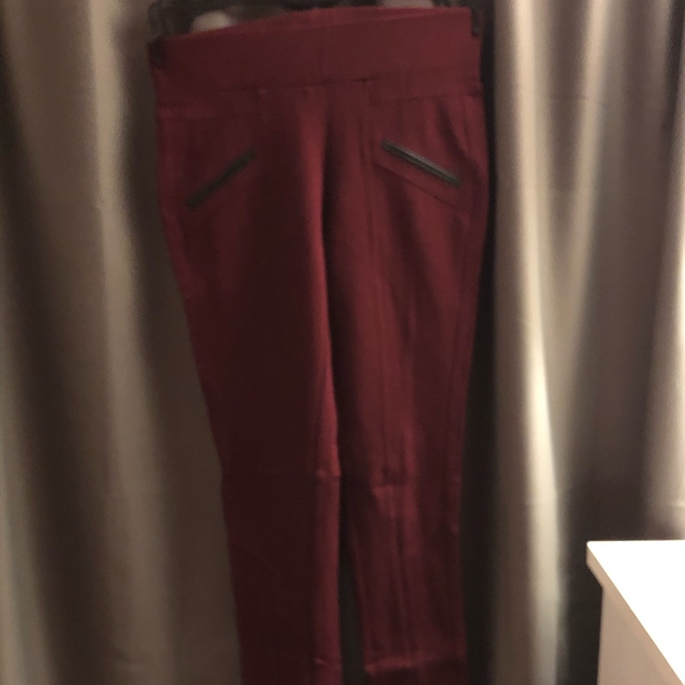 Maroon leggings